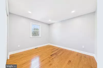 5010 Pierce Avenue, College Park, MD 20740 - Photo 33