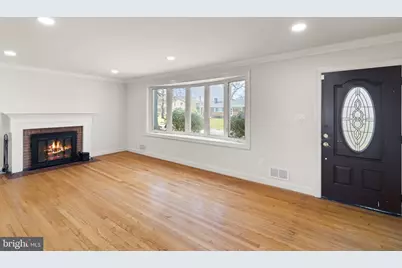 6812 Westchester Court, Temple Hills, MD 20748 - Photo 3