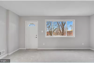 5005 Roseld Court, Oxon Hill, MD 20745 - Photo 9