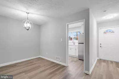 5005 Roseld Court, Oxon Hill, MD 20745 - Photo 7