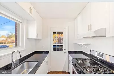 4906 Winthrop Street, Oxon Hill, MD 20745 - Photo 5