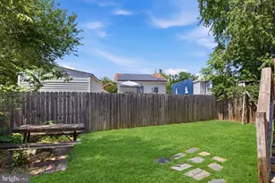 4318 Lawrence St, Brentwood, MD 20722 - Photo 33