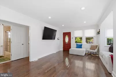 4318 Lawrence Street, Brentwood, MD 20722 - Photo 9