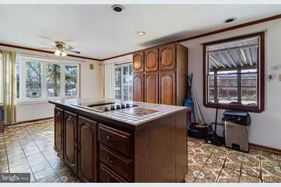 11313 Marlee Avenue, Clinton, MD 20735 - Photo 9