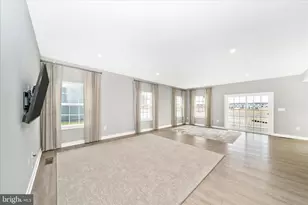 904 Midbrook Ln Ln, Bowie, MD 20716 - Photo 7