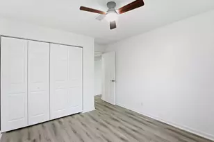 3930 Stone Gate Dr, Suitland, MD 20746 - Photo 7