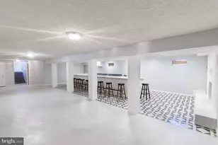 9409 Croom Acres Dr, Upper Marlboro, MD 20772 - Photo 9