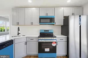 6702 Keystone Manor Dr, District Heights, MD 20747 - Photo 9