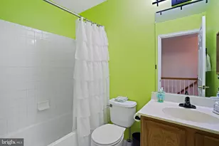 6751 Village Park Dr, Greenbelt, MD 20770 - Photo 13