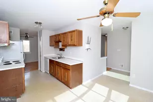 6502 Old Sandy Spring Rd, Laurel, MD 20707 - Photo 7