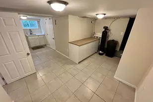 3709 Parkwood St, Brentwood, MD 20722 - Photo 9