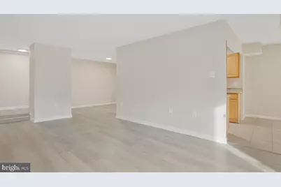 7804 Hanover Parkway #282, Greenbelt, MD 20770 - Photo 5
