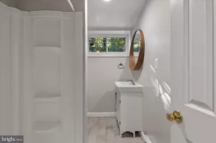 6417 Otis St, Landover, MD 20785 - Photo 27