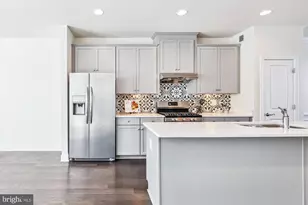 4709 Van Buren St, Riverdale, MD 20737 - Photo 11