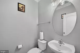 712 Sentry Square, Oxon Hill, MD 20745 - Photo 13