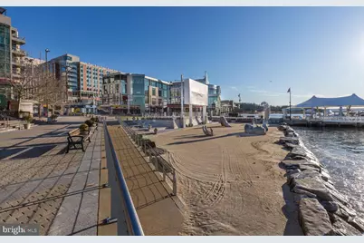 712 Sentry Square, Oxon Hill, MD 20745 - Photo 43