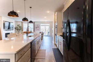 9722 Glassy Creek Way, Upper Marlboro, MD 20772 - Photo 3