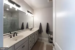 9722 Glassy Creek Way, Upper Marlboro, MD 20772 - Photo 13