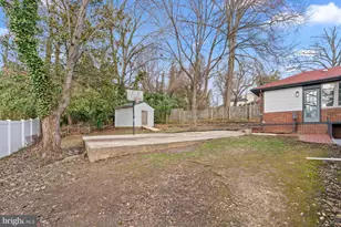 2402 Fairlawn St, Temple Hills, MD 20748 - Photo 43