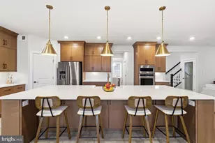 6829 Fountain Pk Dr, Glenn Dale, MD 20769 - Photo 17