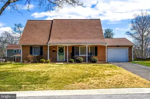 2915 Tallow Ln, Bowie, MD 20715 - Photo 1