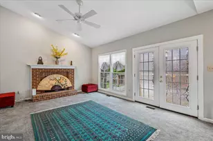 8010 Craddock Rd, Greenbelt, MD 20770 - Photo 25