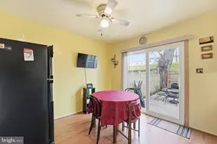 9005 Continental Pl, Hyattsville, MD 20785 - Photo 11