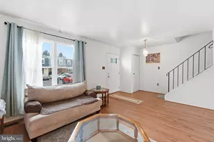 9005 Continental Pl, Hyattsville, MD 20785 - Photo 7