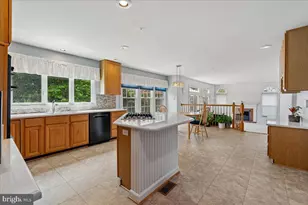 12005 Backus Dr, Bowie, MD 20720 - Photo 17