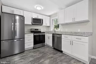 6810 Pickett Dr, Suitland, MD 20746 - Photo 23