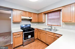 8726 Fulton Ave, Lanham, MD 20706 - Photo 27