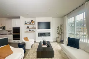 10849 Foxtrot Cir, Upper Marlboro, MD 20772 - Photo 3