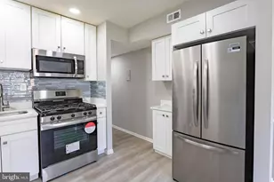 8467 Greenbelt Rd, Greenbelt, MD 20770 - Photo 13