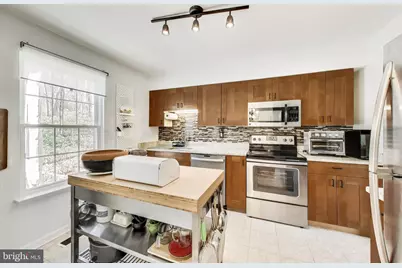 3206 Cheverly Hills Court, Cheverly, MD 20785 - Photo 9