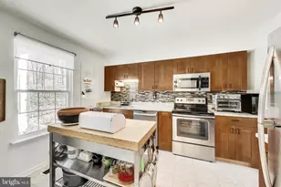 3206 Cheverly Hills Ct, Cheverly, MD 20785 - Photo 9