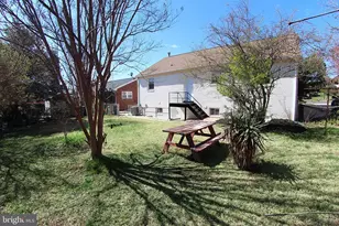 2113 Iverson St, Temple Hills, MD 20748 - Photo 5