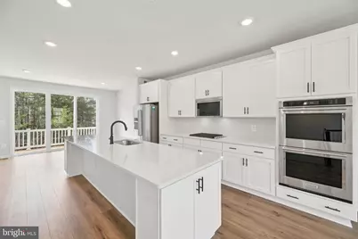 2912 Lewis and Clark Avenue, Upper Marlboro, MD 20774 - Photo 3