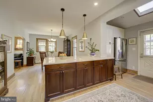 4410 Sheridan St, University Park, MD 20782 - Photo 7