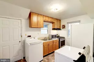 5907 Longfellow St, Riverdale, MD 20737 - Photo 7