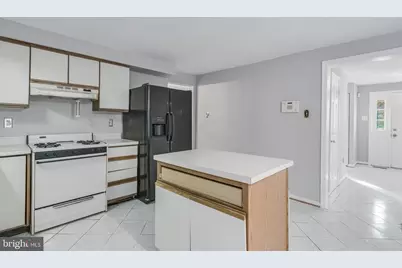5308 Woodland Boulevard, Oxon Hill, MD 20745 - Photo 5