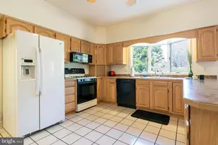 3300 Rosemary Ln, Hyattsville, MD 20782 - Photo 29