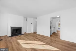 6911 Cipriano Woods Ct, Lanham, MD 20706 - Photo 11