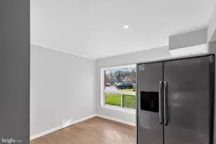 7732 Hanover Pkwy, Greenbelt, MD 20770 - Photo 11