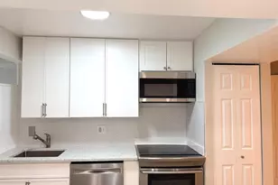 7732 Hanover Pkwy, Greenbelt, MD 20770 - Photo 9