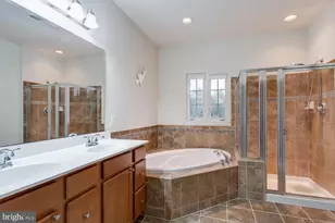 915 Hall Station Dr, Bowie, MD 20721 - Photo 25