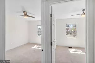 6013 N Hil Mar Cir, District Heights, MD 20747 - Photo 13