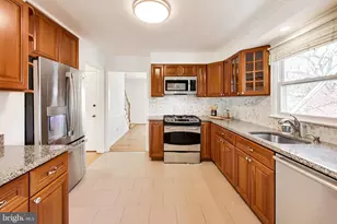 5823 Dewey St, Cheverly, MD 20785 - Photo 9