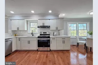 13 Alexandria Overlook Drive, Oxon Hill, MD 20745 - Photo 9