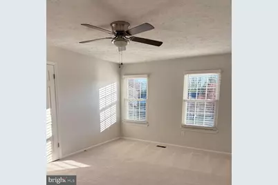 2401 E Rosecroft Village Circle, Oxon Hill, MD 20745 - Photo 3