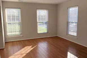 2401 W Rosecroft Village Cir, Oxon Hill, MD 20745 - Photo 7